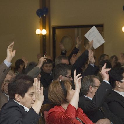 Megújulás, demokratizálódás - új tisztségviselõk az Autonóm Szakszervezetek Szövetsége élén