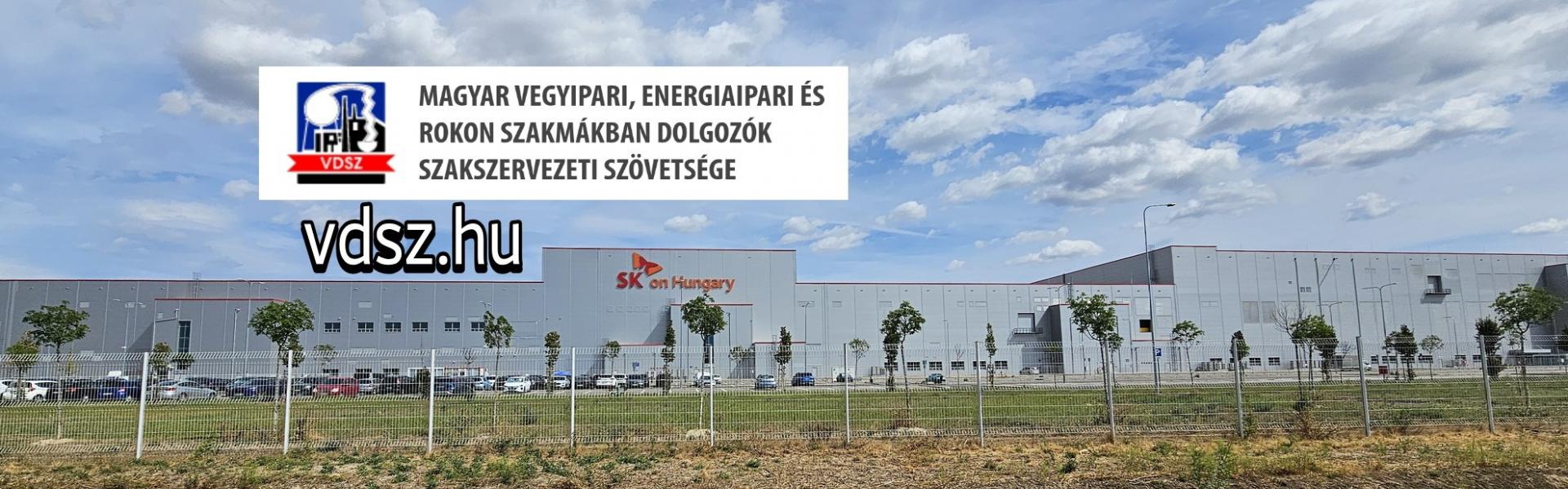 A VDSZ évek óta szervezi az akkugyárak dolgozóit és határozottabb munkavédelmet követel